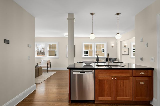 1245 Stanford Avenue, Saint Paul, MN 55105