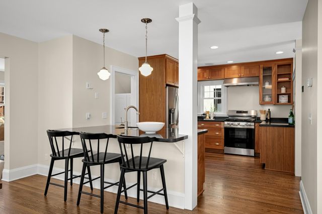 1245 Stanford Avenue, Saint Paul, MN 55105