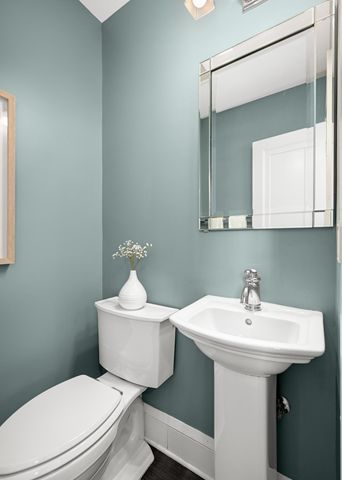 1245 Stanford Avenue, Saint Paul, MN 55105