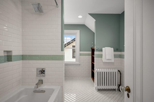 1245 Stanford Avenue, Saint Paul, MN 55105