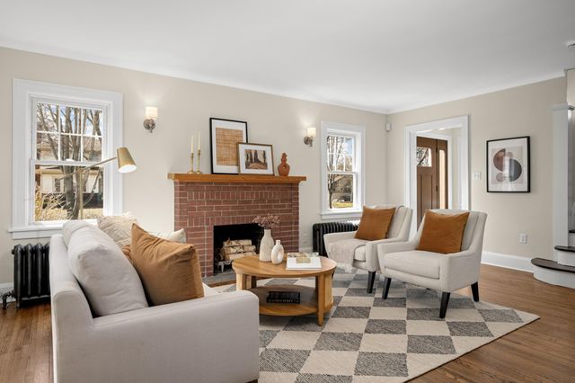 1245 Stanford Avenue, Saint Paul, MN 55105