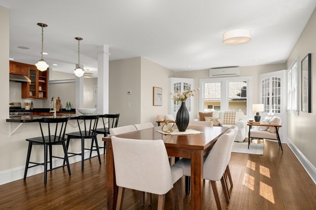 1245 Stanford Avenue, Saint Paul, MN 55105