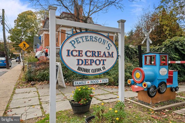 13025 YATES FORD RD, Clifton, VA 20124