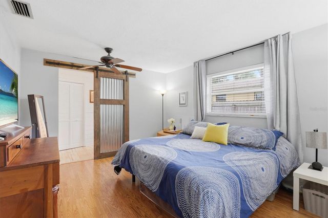 1143 LANCER LANE, Tarpon Springs, FL 34689