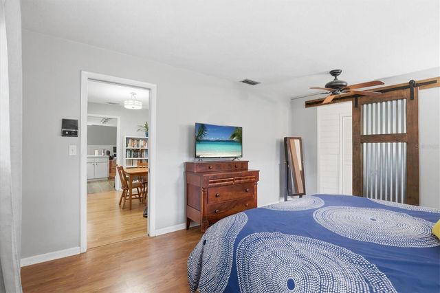 1143 LANCER LANE, Tarpon Springs, FL 34689