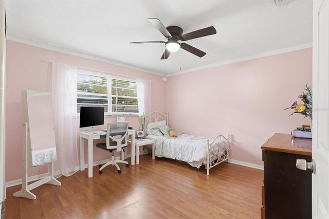 1143 LANCER LANE, Tarpon Springs, FL 34689