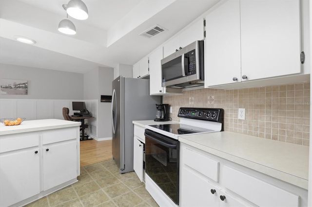 1143 LANCER LANE, Tarpon Springs, FL 34689