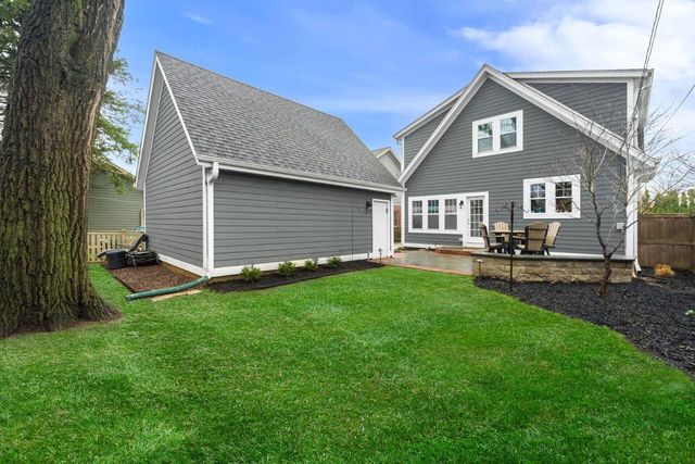 6040 Shoreland AVENUE, Whitefish Bay, WI 53217