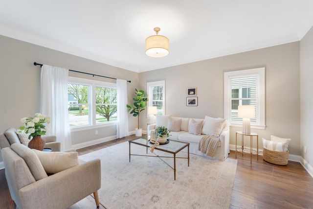 6040 Shoreland AVENUE, Whitefish Bay, WI 53217
