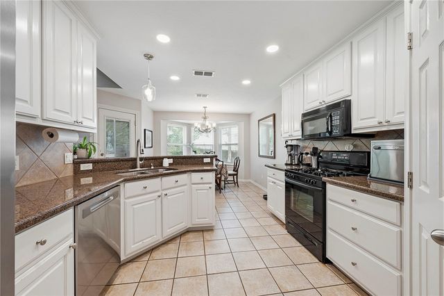 4420 Edinburgh Place, College Station, TX 77845