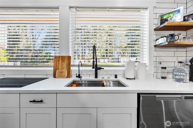 1114 Garrison Avenue, Port Orchard, WA 98366