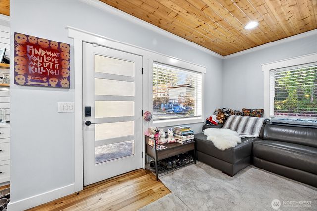 1114 Garrison Avenue, Port Orchard, WA 98366