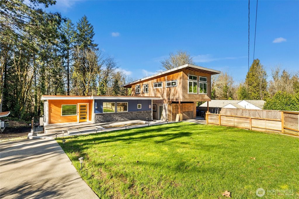 1114 Garrison Avenue, Port Orchard, WA 98366