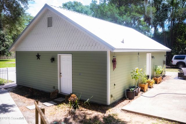 290 E King Avenue, Kingsland, GA 31548