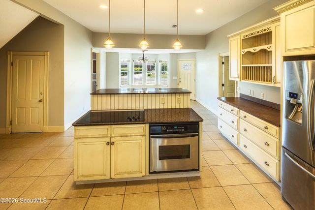 290 E King Avenue, Kingsland, GA 31548