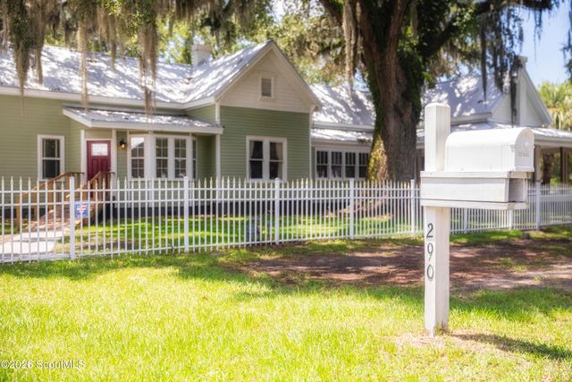 290 E King Avenue, Kingsland, GA 31548