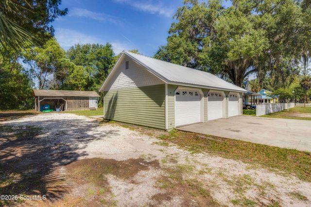 290 E King Avenue, Kingsland, GA 31548