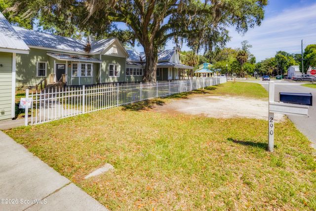 290 E King Avenue, Kingsland, GA 31548