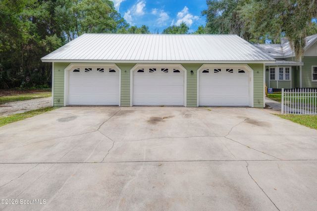 290 E King Avenue, Kingsland, GA 31548