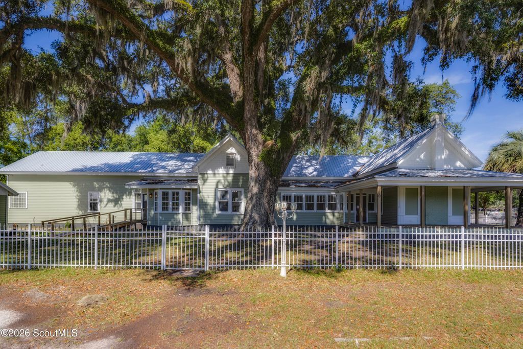 290 E King Avenue, Kingsland, GA 31548
