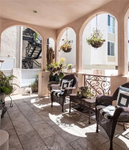 230 Ardmore Avenue, Hermosa Beach, CA 90254