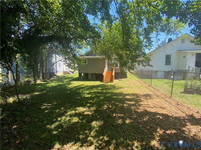 404 N 12th Ave, Hopewell, VA 23860