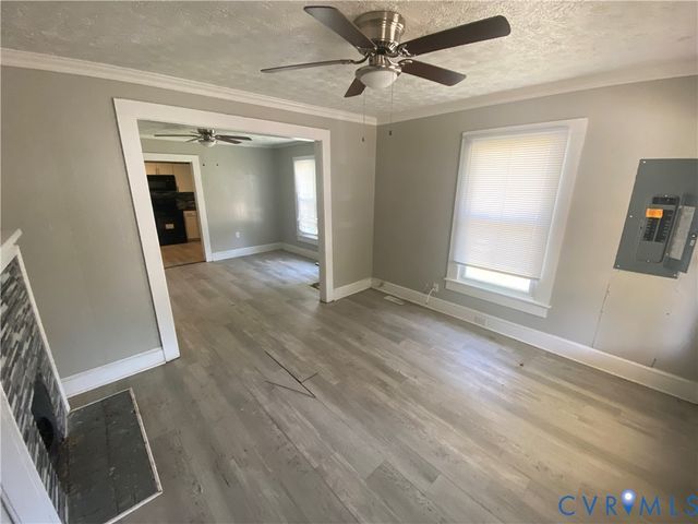 404 N 12th Ave, Hopewell, VA 23860