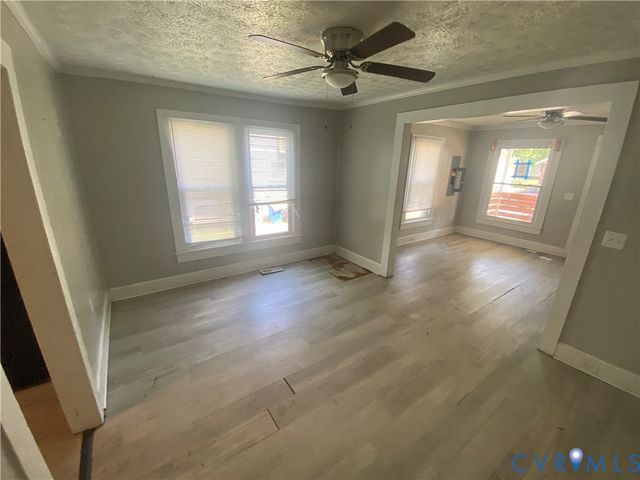 404 N 12th Ave, Hopewell, VA 23860
