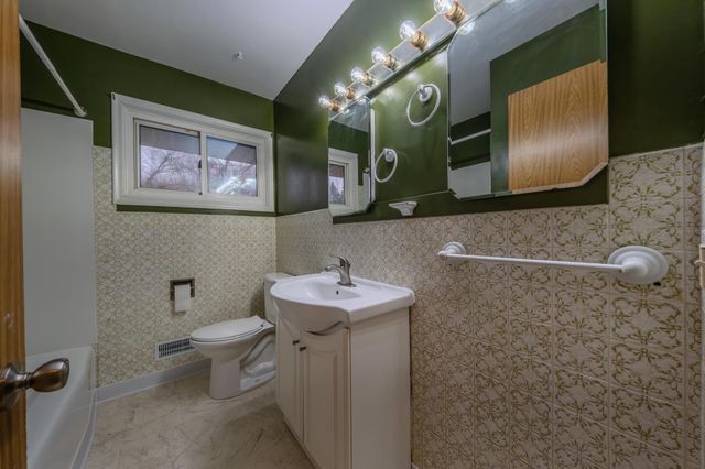 1178 Herbert Street, Saint Paul, MN 55106