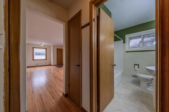 1178 Herbert Street, Saint Paul, MN 55106