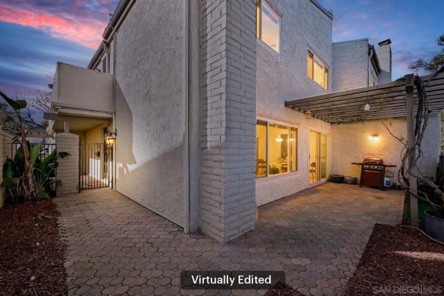 8745 Caminito Sueno, La Jolla, CA 92037