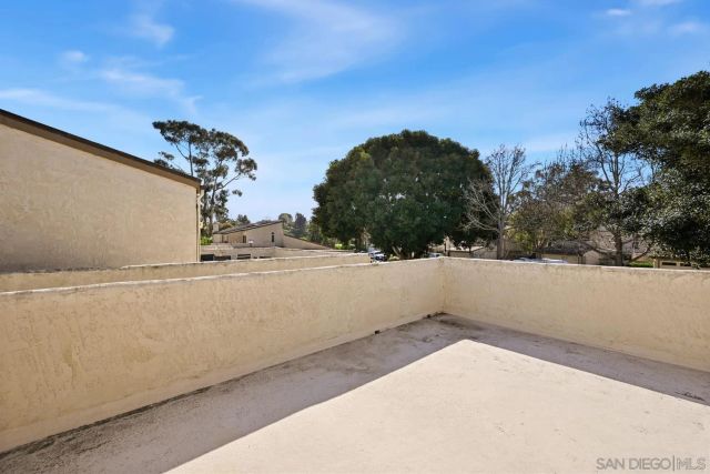 8745 Caminito Sueno, La Jolla, CA 92037