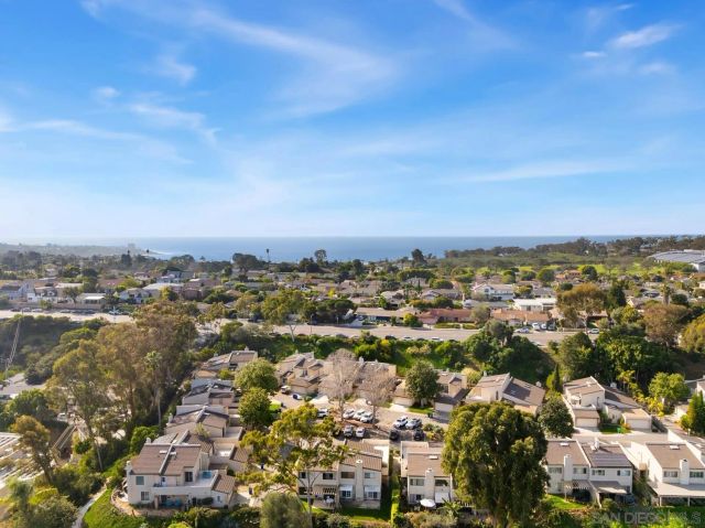 8745 Caminito Sueno, La Jolla, CA 92037