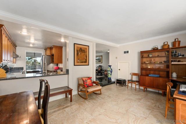 8745 Caminito Sueno, La Jolla, CA 92037