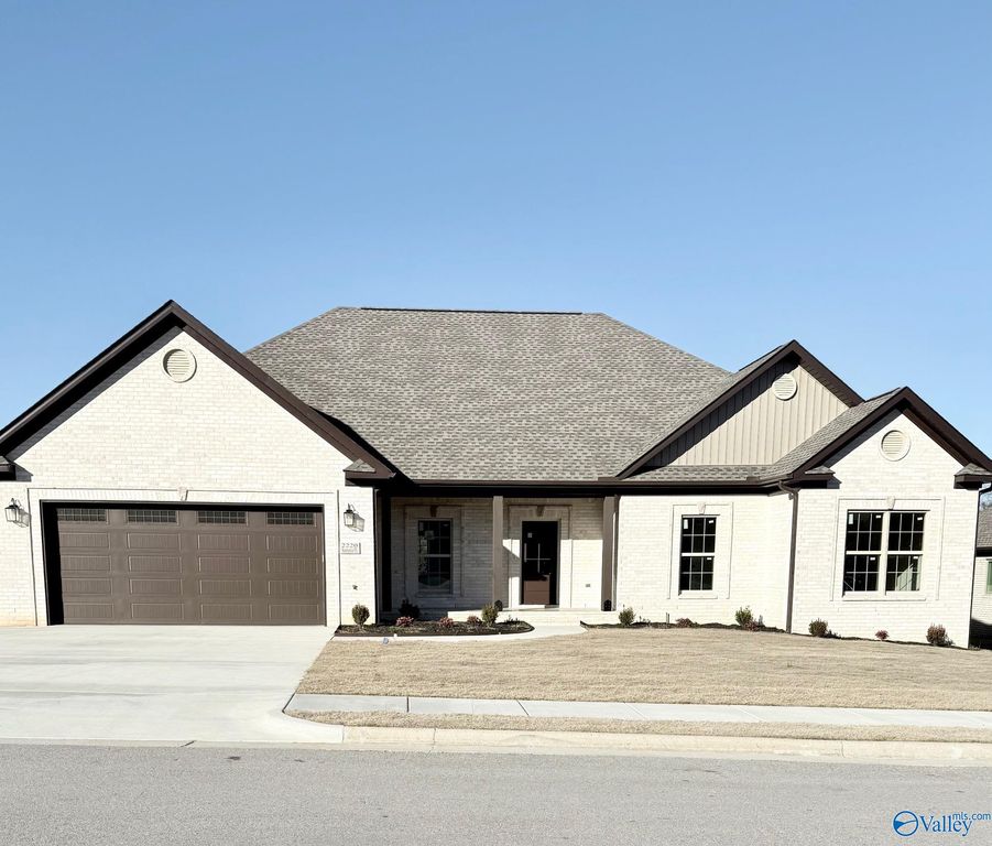 2220 Sorrento Place SW, Decatur, AL 35603
