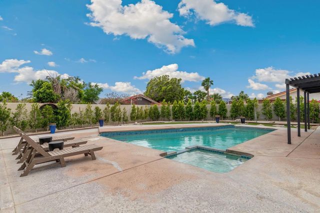 3096 N Greg Circle, Palm Springs, CA 92262