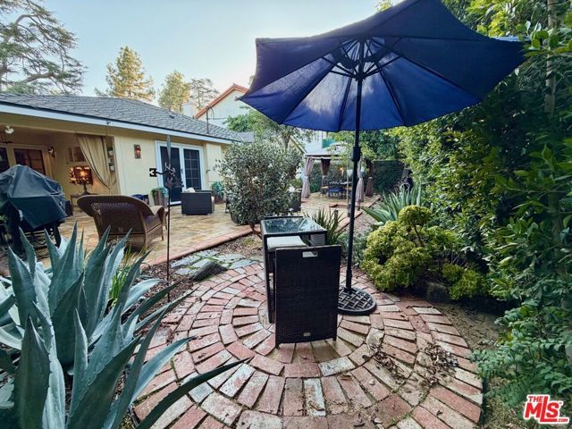 13957 Chandler Boulevard, Sherman Oaks, CA 91401