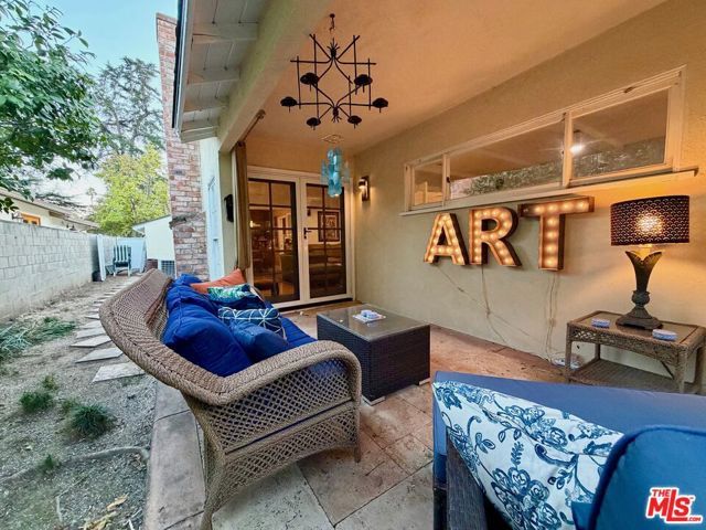 13957 Chandler Boulevard, Sherman Oaks, CA 91401