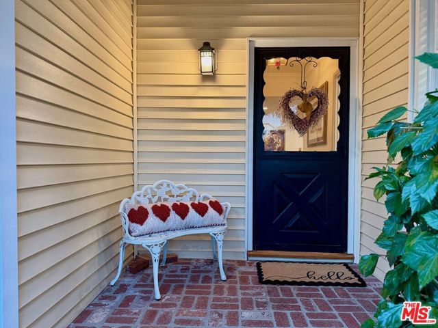 13957 Chandler Boulevard, Sherman Oaks, CA 91401