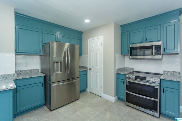 8920 HIGHWAY 31 NORTH N, Kimberly, AL 35091