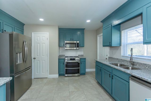 8920 HIGHWAY 31 NORTH N, Kimberly, AL 35091