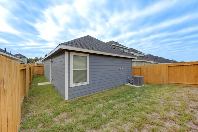 16787 N Marie Village Drive, Conroe, TX 77306