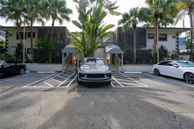 3265 Virginia Street 18, Miami, FL 33133
