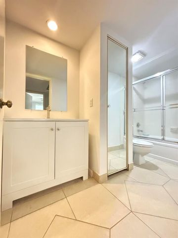 2110 21st Lane, Palm Beach Gardens, FL 33418