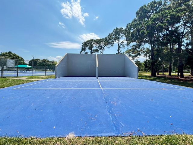 2110 21st Lane, Palm Beach Gardens, FL 33418