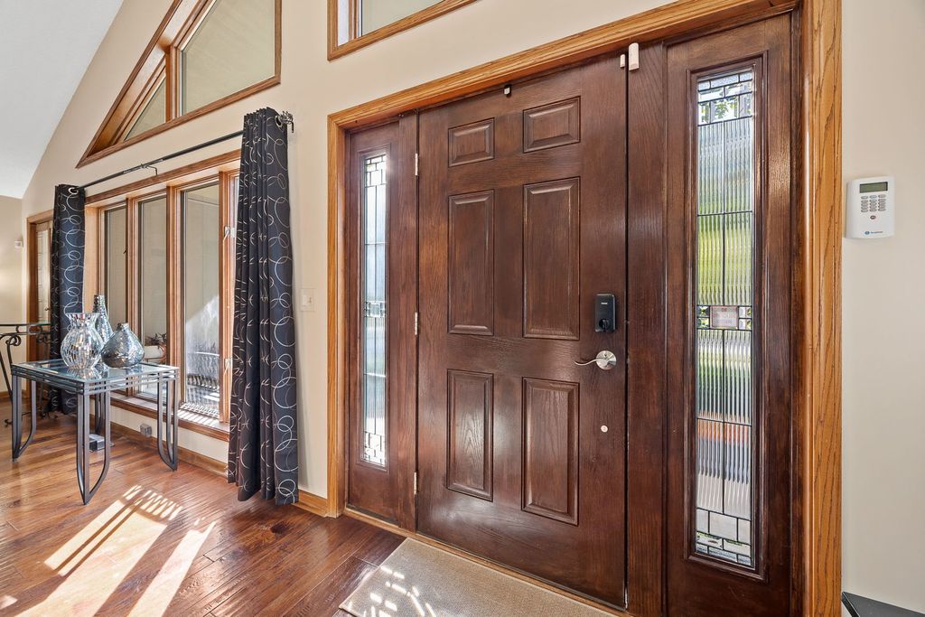 161 Amherst Drive, Bartlett, IL 60103 — photo 2