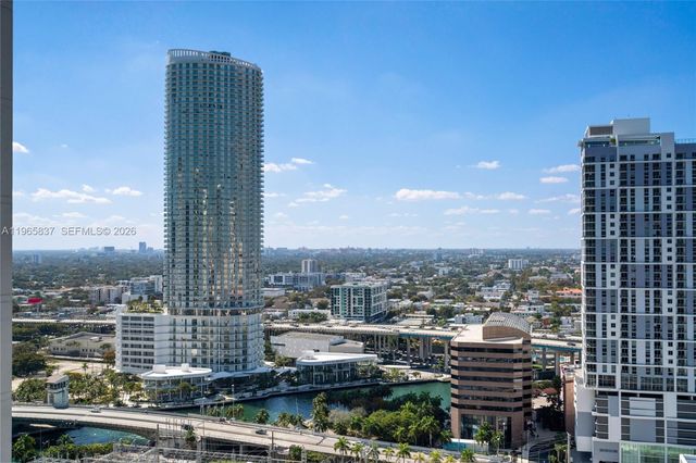 90 SW 3rd St 2706, Miami, FL 33130