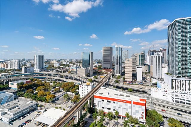 90 SW 3rd St 2706, Miami, FL 33130