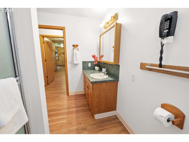 89022 WELCH Rd, Astoria, OR 97103