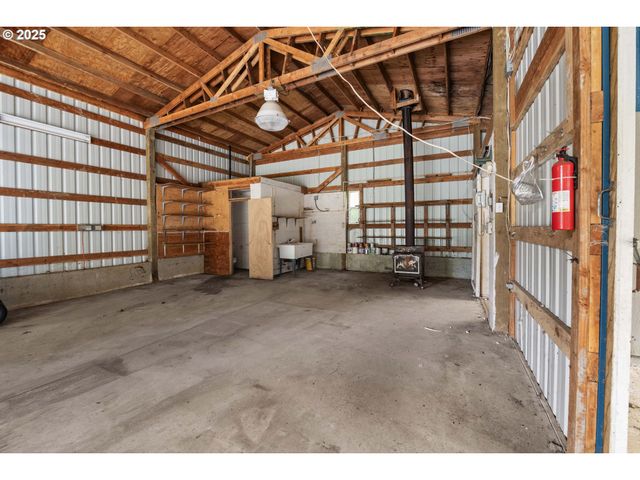 89022 WELCH Rd, Astoria, OR 97103